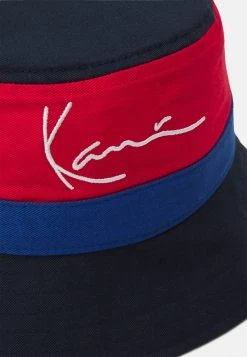 Nuovo di zecca 😀 Karl Kani SIGNATURE BLOCK BUCKET HAT - Cappello - Blue/navy/red, Uomo ⌛ -Sconto Karl Kani in Italia bd1b3294a57a4f4dbd811d94a9b02695