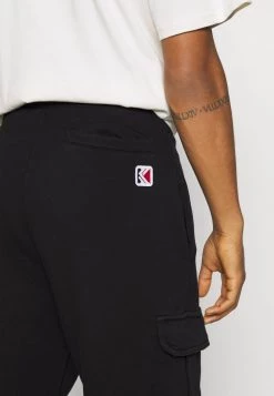 Vendita all'ingrosso π Karl Kani SMALL SIGNATURE BLEACHED UNISEX - Pantaloni Sportivi - Black π 14 Vendita all'ingrosso π Karl Kani SMALL SIGNATURE BLEACHED UNISEX - Pantaloni Sportivi - Black π -Sconto Karl Kani in Italia c953382736df412d8f4678aa045bc3a2