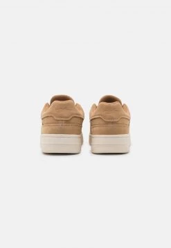 Presa π Karl Kani 89 MOC TOE - Stringate Sportive - Iced Coffee, Uomo β€οΈ 11 Presa π Karl Kani 89 MOC TOE - Stringate Sportive - Iced Coffee, Uomo β€οΈ -Sconto Karl Kani in Italia cae2dfd80c604c6da79ee41a98c6793a