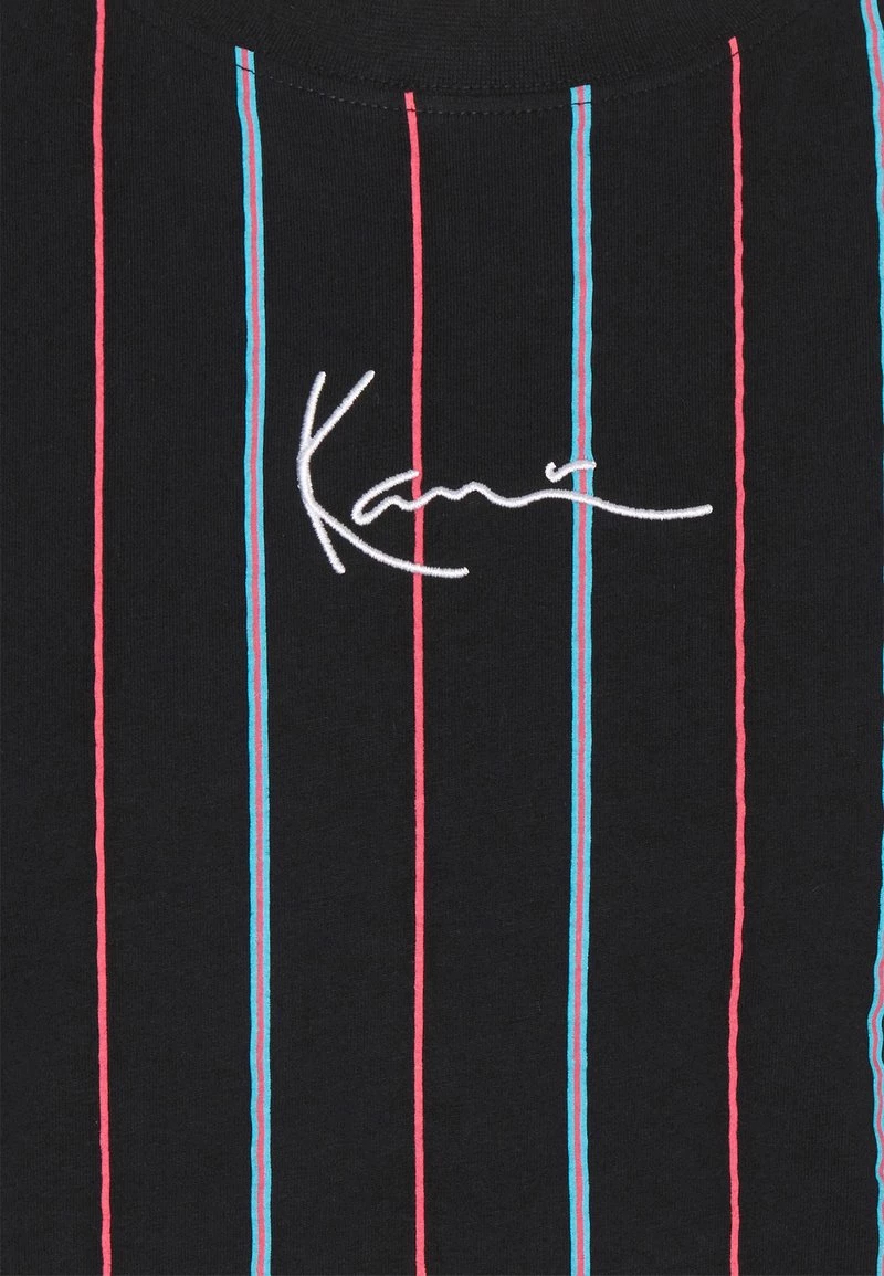 Migliore vendita π Karl Kani SMALL SIGNATURE PINSTRIPE TEE - T-shirt Con Stampa - Black, Uomo π 9 Migliore vendita π Karl Kani SMALL SIGNATURE PINSTRIPE TEE - T-shirt Con Stampa - Black, Uomo π - immagine 7