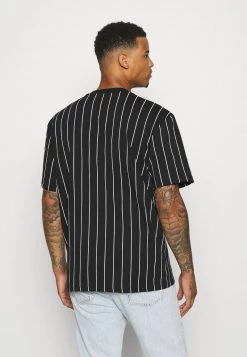 Il più economico 🤩 Karl Kani SMALL SIGNATURE PINSTRIPE TEE UNISEX - T-shirt Con Stampa - Black/white 😀 -Sconto Karl Kani in Italia d0f29a9febae4b0b99704158762f5568