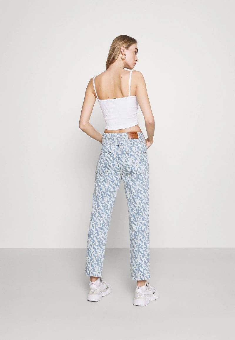 Bilancio β Karl Kani π Jeans A Sigaretta - Light Blue, Donna π€© 5 Bilancio β Karl Kani π Jeans A Sigaretta - Light Blue, Donna π€© - immagine 3