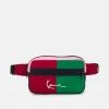 Le migliori recensioni di 😀 Karl Kani SIGNATURE BLOCK HIP BAG UNISEX - Marsupio - Red 🔥