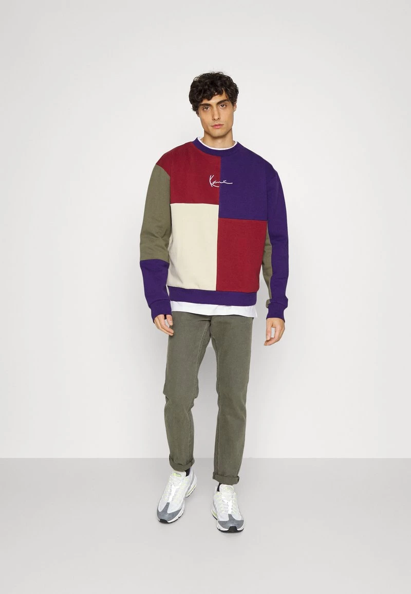 A buon mercato π Karl Kani UNISEX SMALL SIGNATURE BLOCK CREW - Felpa - Lilac β 4 A buon mercato π Karl Kani UNISEX SMALL SIGNATURE BLOCK CREW - Felpa - Lilac β - immagine 2