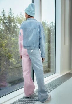 I primi 10 π Karl Kani BLOCK WIDE LEG PANTS - π Jeans Baggy - Rose/blue, Donna π 15 I primi 10 π Karl Kani BLOCK WIDE LEG PANTS - π Jeans Baggy - Rose/blue, Donna π -Sconto Karl Kani in Italia d572772513904061a20e39511d92dbc5