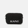 Vendita all'ingrosso 🧨 Karl Kani RETRO HIP BAG UNISEX - Marsupio - Black 🔥