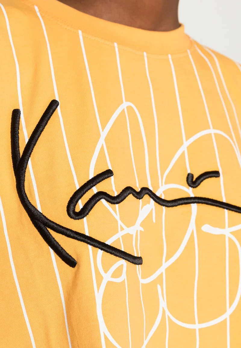 Miglior offerta 🧨 Karl Kani SIGNATURE CROP TEE - T-shirt Con Stampa - Light Orange, Donna 🤩 7 Miglior offerta 🧨 Karl Kani SIGNATURE CROP TEE - T-shirt Con Stampa - Light Orange, Donna 🤩 - immagine 5