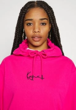 Migliore vendita ✔️ Karl Kani SMALL SIGNATURE HOODIE - Felpa - Pink, Donna 🎉 -Sconto Karl Kani in Italia d9ae59133498446f81bec2675c2e0024