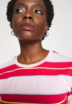Migliore vendita ✔️ Karl Kani SMALL SIGNATURE STRIPE TEE - T-shirt Con Stampa - Rose, Donna 🎉 -Sconto Karl Kani in Italia dcc9f7581c444a9d94a1652dd17ebba6
