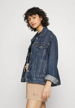 Acquistare 🧨 Karl Kani SMALL SIGNATURE - Shorts - Taupe, Donna ✨ -Sconto Karl Kani in Italia dd7a135a842144caae91cf1912e310bb