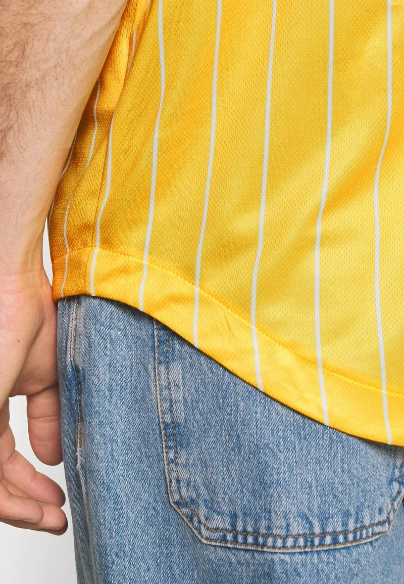 Buono ✔️ Karl Kani COLLEGE BLOCK PINSTRIPE ⚾ BASEBALL - T-shirt Con Stampa - Yellow, Uomo 😀 8 Buono ✔️ Karl Kani COLLEGE BLOCK PINSTRIPE ⚾ BASEBALL - T-shirt Con Stampa - Yellow, Uomo 😀 - immagine 6