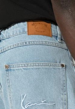 Vendita calda ❤️ Karl Kani SMALL SIGNATURE TAPERED FIVEPOCKET - 👖 Jeans Tapered Fit - Light Blue, Uomo ✨ 11 Vendita calda ❤️ Karl Kani SMALL SIGNATURE TAPERED FIVEPOCKET - 👖 Jeans Tapered Fit - Light Blue, Uomo ✨ -Sconto Karl Kani in Italia eaf84eff8126400f84e36b92225e1ae2