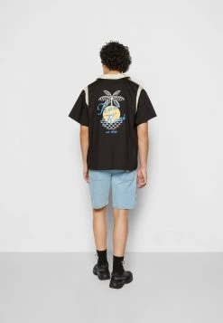 Vendita lampo 😀 Karl Kani BOWLING 👚 SHIRT - Camicia - Black, Uomo ⭐ -Sconto Karl Kani in Italia eb4ae2ed7c6d4858a86fb4741b0e5e6c