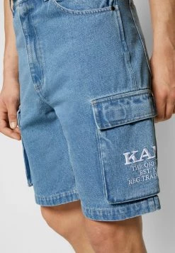 Vendita calda 🥰 Karl Kani RETRO CARGO SHORTS VINTAGE - Shorts - Vintage Mid Blue, Uomo ⌛ -Sconto Karl Kani in Italia f3be6c67d9d24f72b1a09b2e9d6ffa00