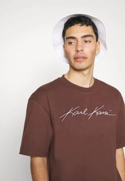 Vendita calda 🛒 Karl Kani AUTOGRAPH TEE UNISEX - T-shirt Basic - Brown 😍 -Sconto Karl Kani in Italia f534fb9c32924586901bef9216628d5f
