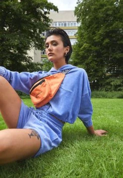 Buono 👏 Karl Kani SIGNATURE CROP NICKI HOODIE - Felpa - Blue, Donna 💯 -Sconto Karl Kani in Italia f59fd26a9c1443e180f0e577e7e71557