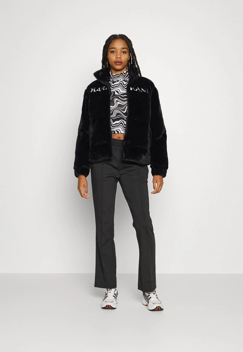 Nuovo di zecca π― Karl Kani RETRO PUFFER JACKET - Giacca Invernale - Black, Donna β 4 Nuovo di zecca π― Karl Kani RETRO PUFFER JACKET - Giacca Invernale - Black, Donna β - immagine 2