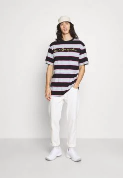 Miglior offerta 🌟 Karl Kani ORIGINALS STRIPE TEE UNISEX - T-shirt Con Stampa - Light Blue 💯 -Sconto Karl Kani in Italia f784f2ebaa8f4e87a3e9fc259a56c3fe